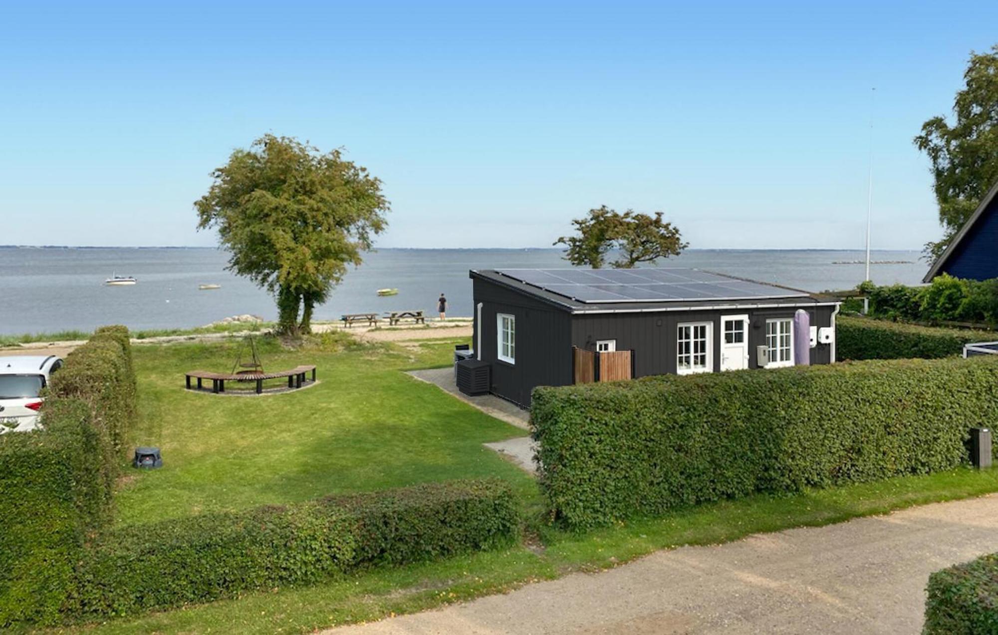 Beach Front Home In Sjolund With Kitchen Eksteriør bilde